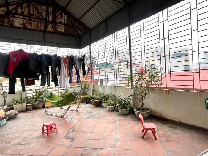 BÁN GẤP LUÔN đất ( nhà cũ) Mặt Phố Kim Đồng -  Hoàng Mai 71m MT khủng rộng hơn 8m. Giá 21 tỷ 51. Có - Ảnh 2